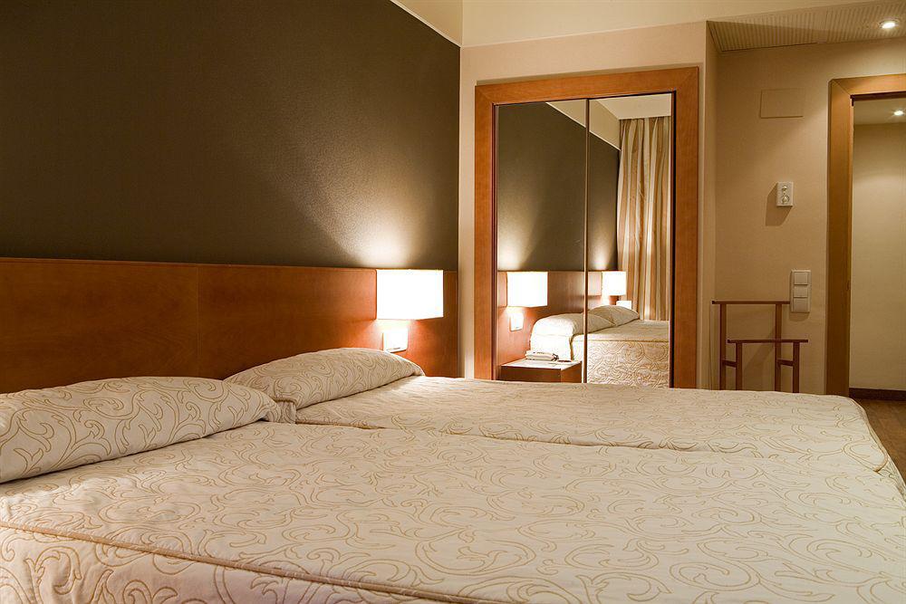 Zenit Don Yo Hotel Zaragoza Værelse billede